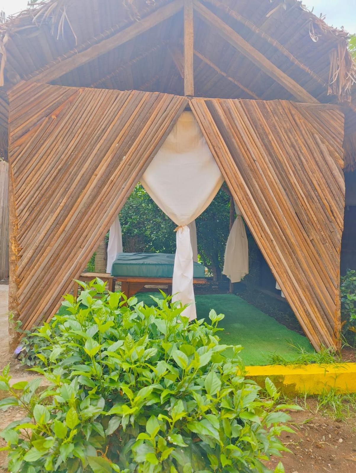 Bungalows Des Tropiques Nosy-Be Buitenkant foto